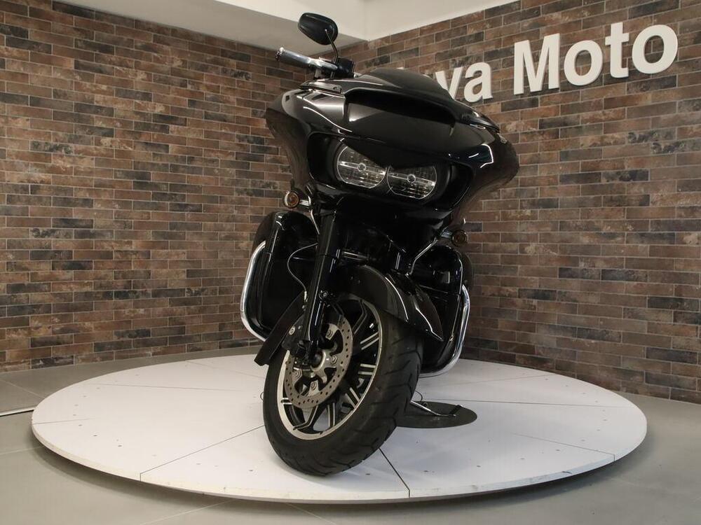 Harley-Davidson 114 Road Glide Ultra (2019) - FLTRXU (4)