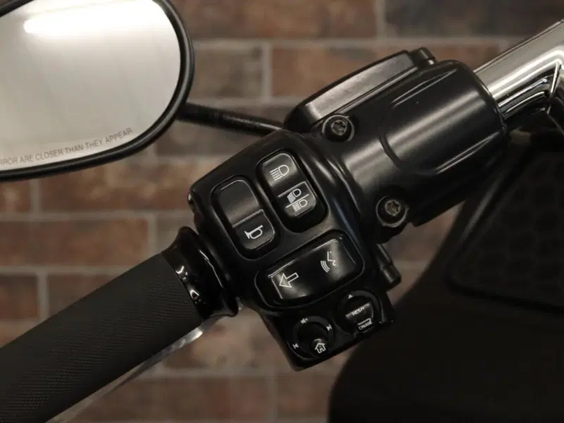 Harley-Davidson 114 Road Glide Ultra (2019) - FLTRXU (15)
