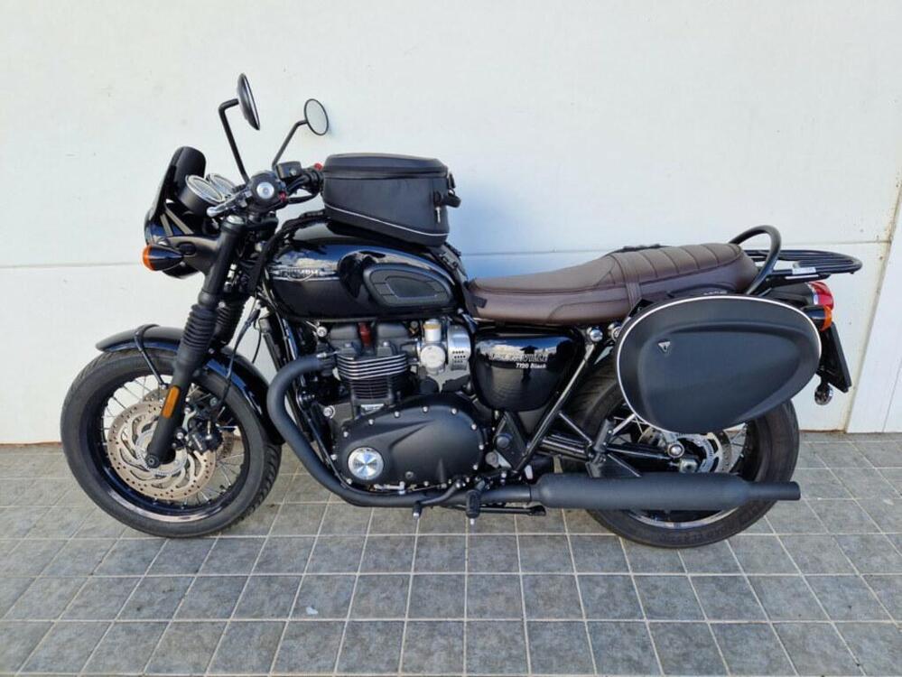 Triumph Bonneville T120 (2021 - 25) (3)