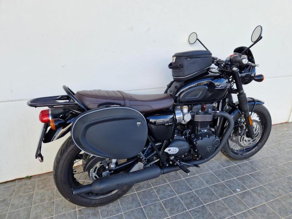 Triumph Bonneville T120 (2021 - 25) (5)