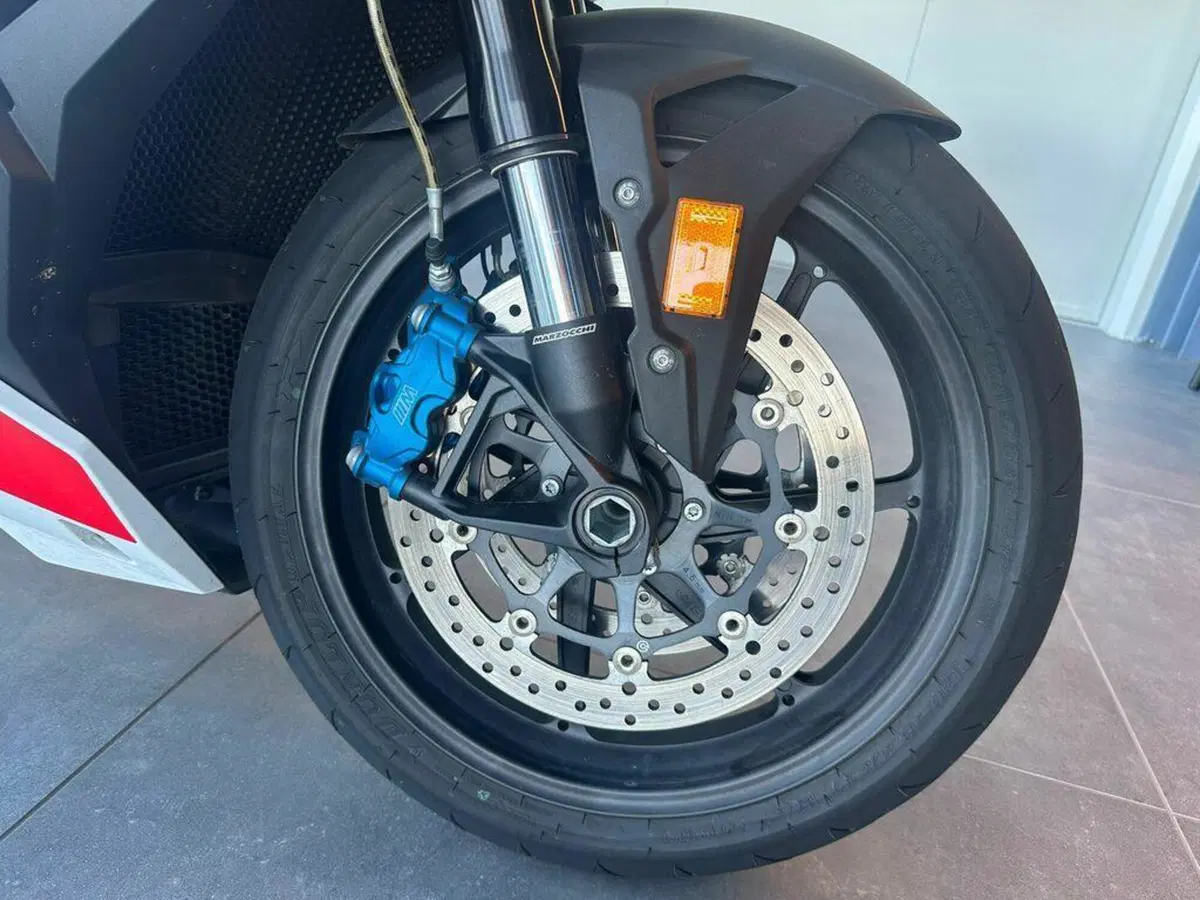 Bmw M 1000 R (2023 - 24) (4)