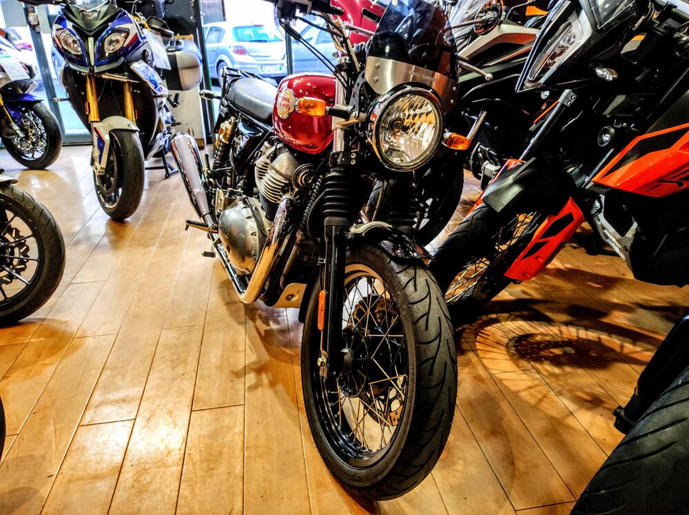 Royal Enfield Interceptor 650 (2021 - 25) (2)