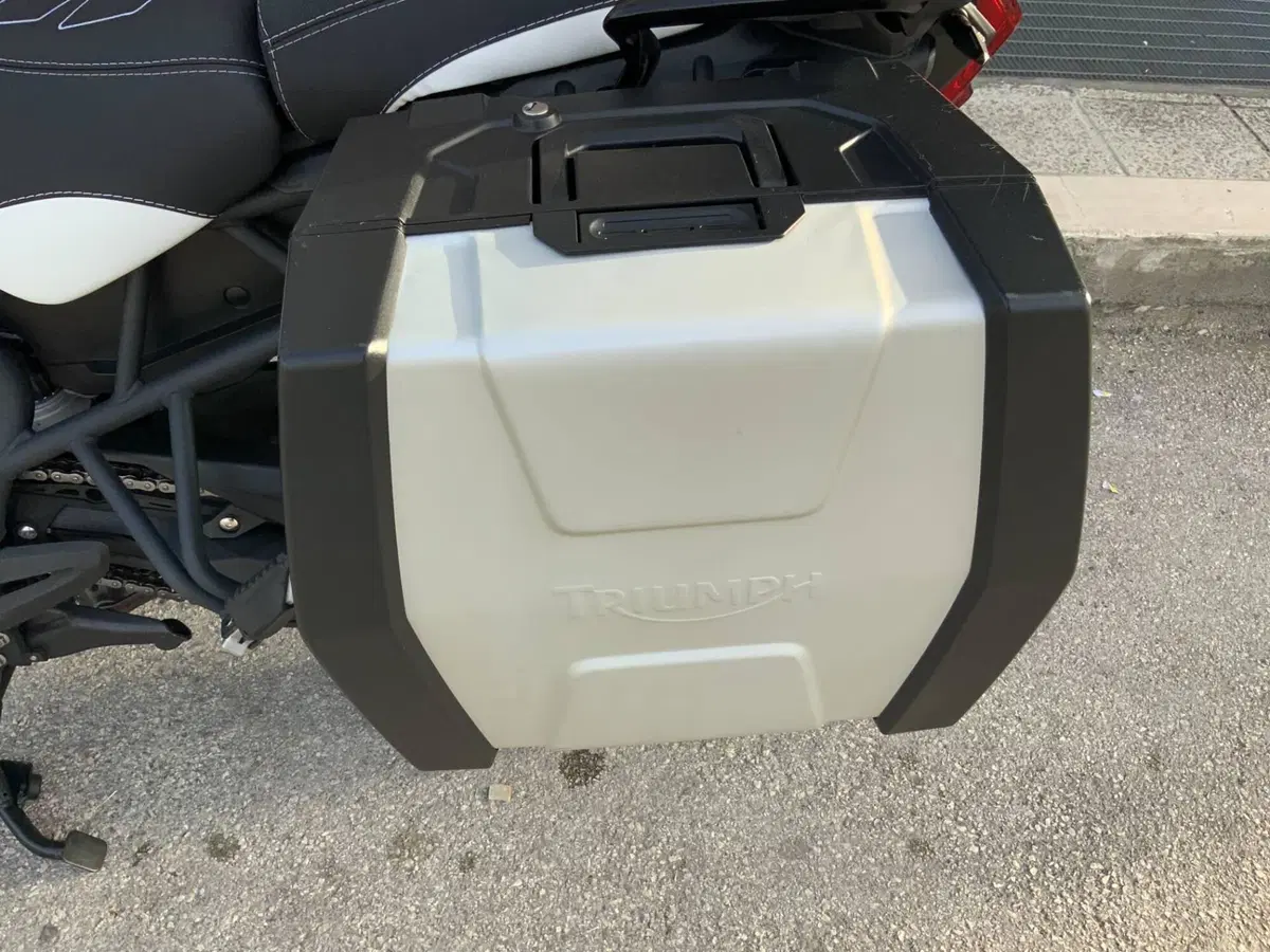 Triumph Tiger 800 XR (2015 - 17) (10)
