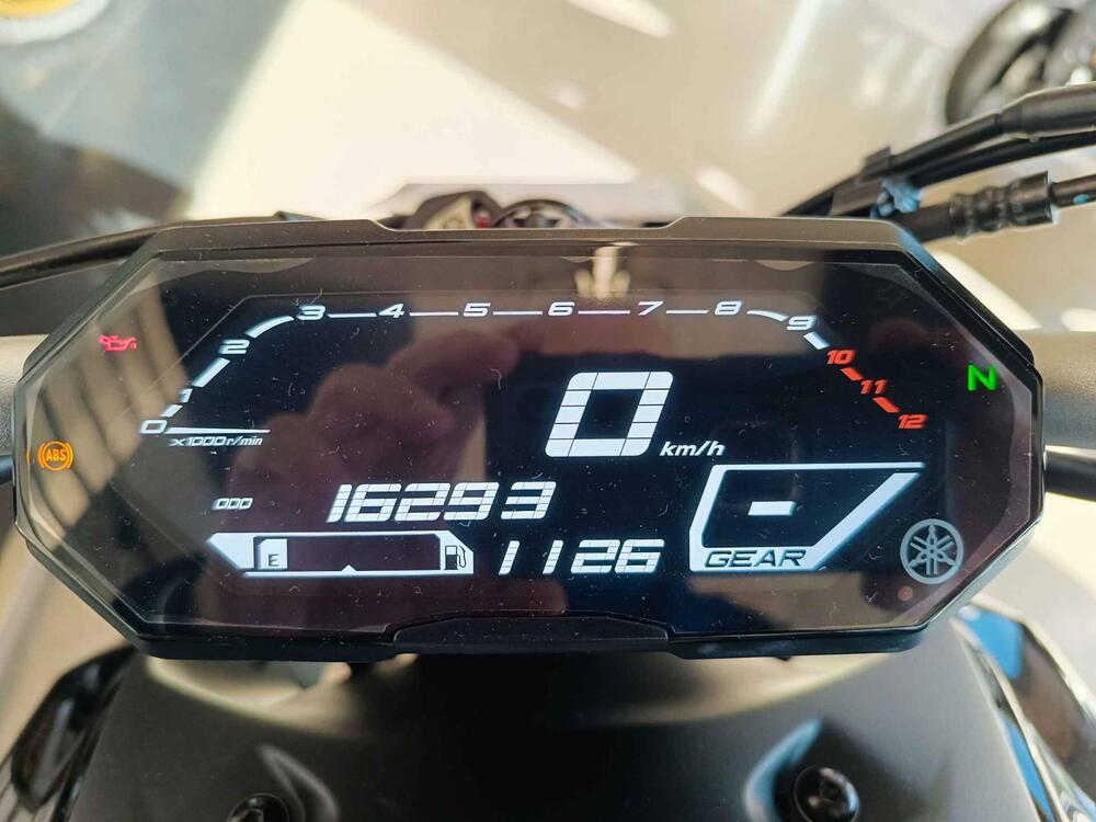 Yamaha MT-07 Pure (2023 - 25) (4)