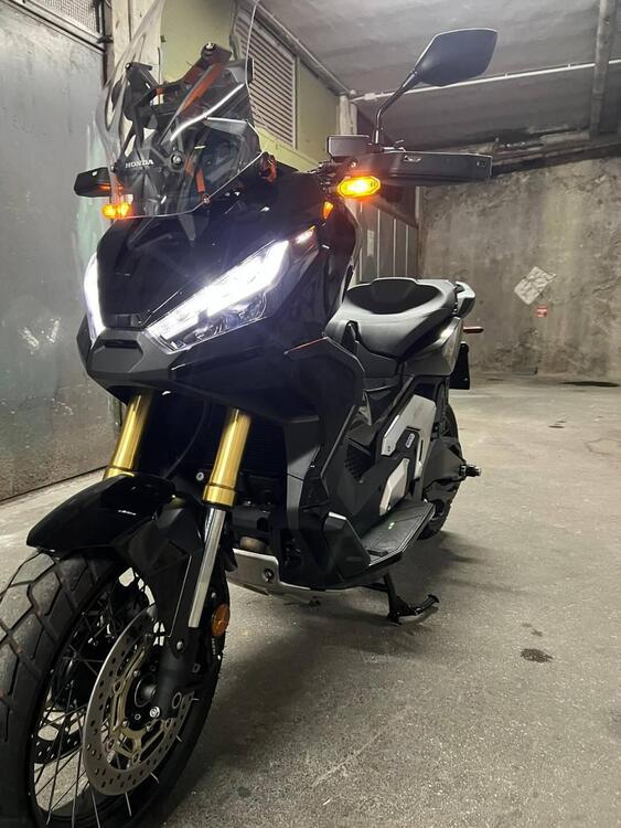 Honda X-ADV 750 DCT (2021 - 24) (2)