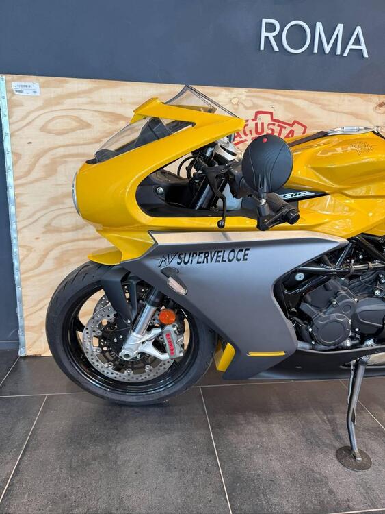 MV Agusta Superveloce 800 (2021 - 25) (3)