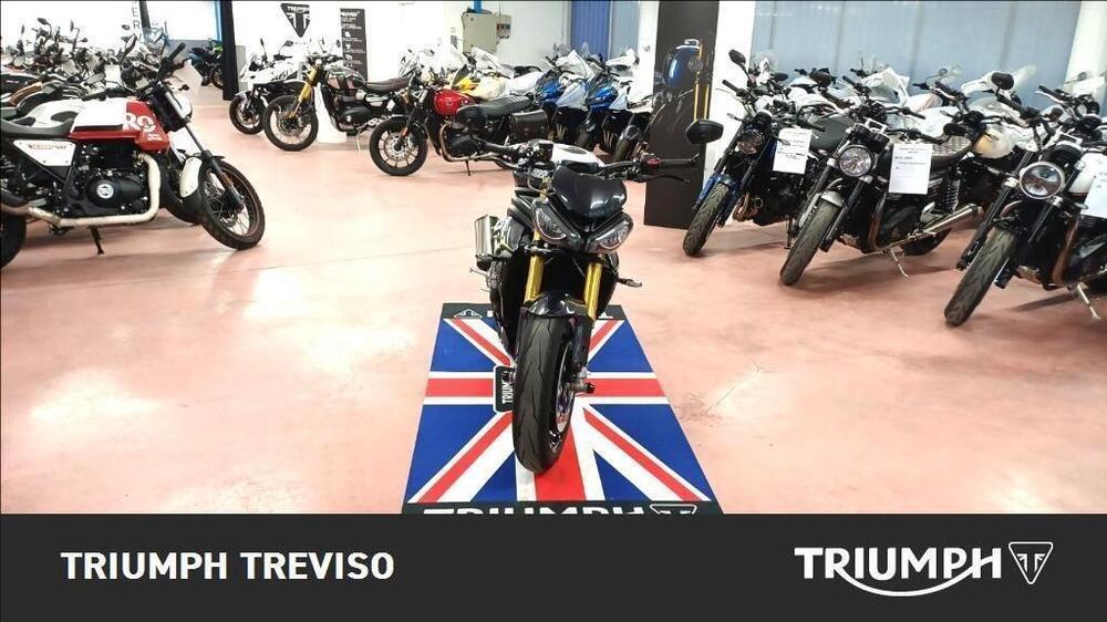 Triumph Speed Triple 1200 RS (2025) (2)