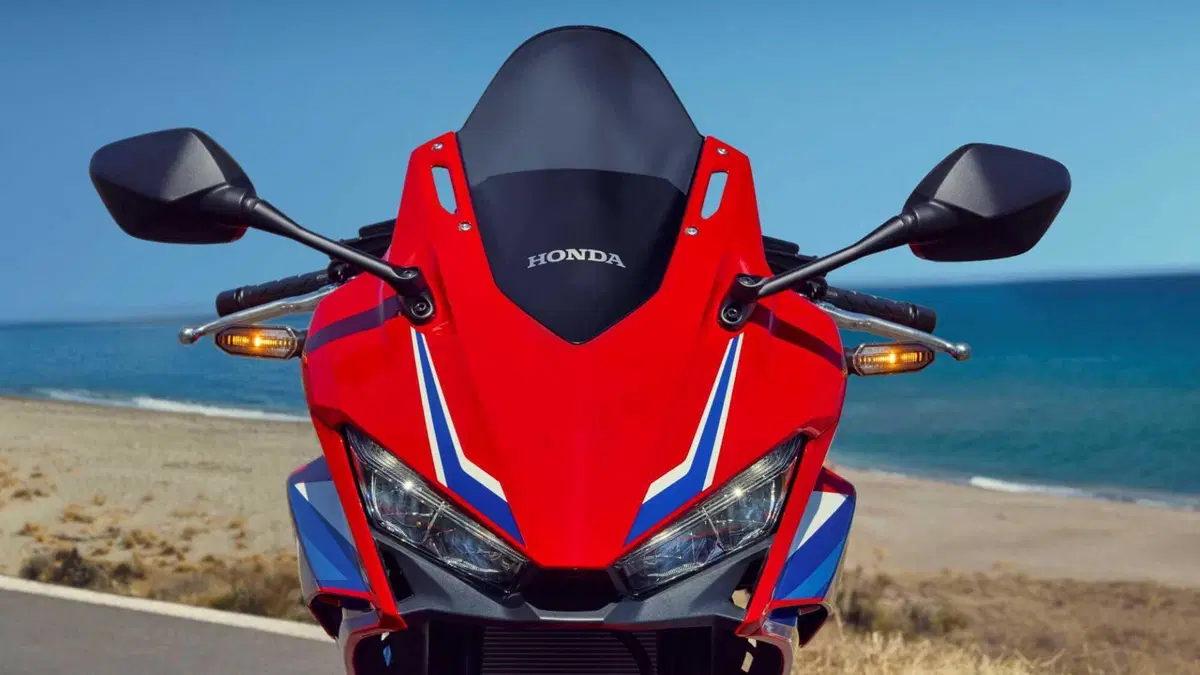 Honda CBR 500 R CBR 500 R (2026) (8)
