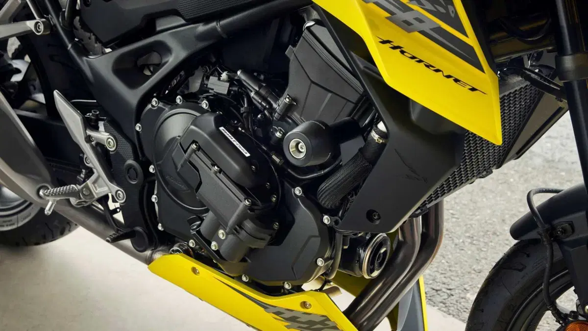Honda CB 750 Hornet CB 750 Hornet (2026) (11)
