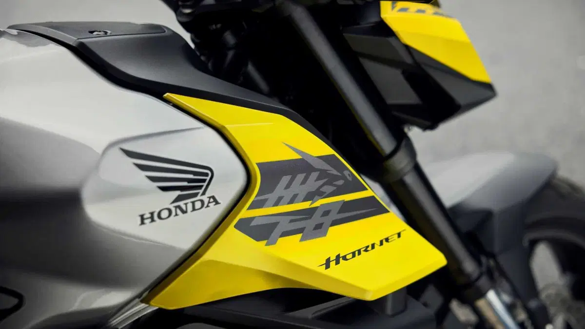 Honda CB 750 Hornet CB 750 Hornet (2026) (12)