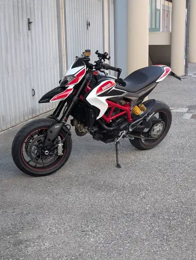 Ducati Hypermotard 821 SP (2013 - 15) usata