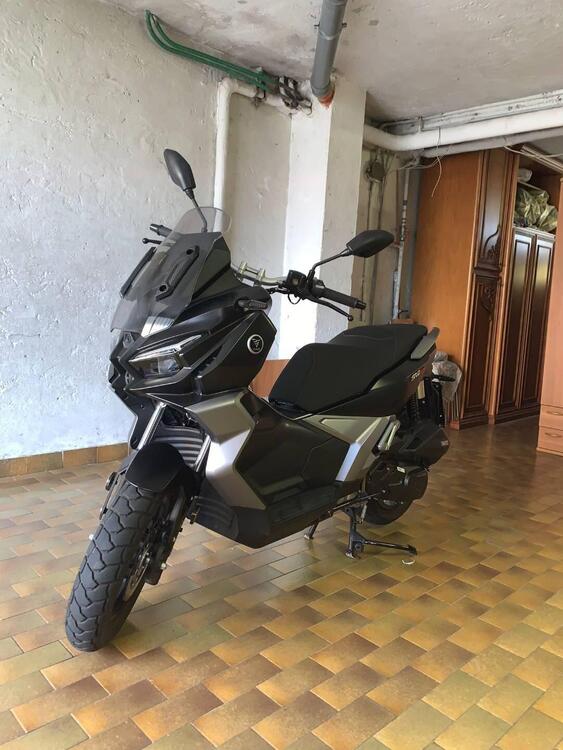 Voge Sfida SR1 ADV (2023 - 25) (2)