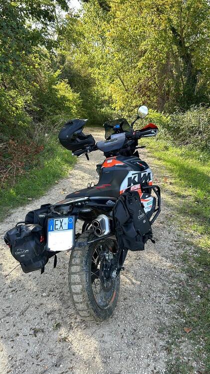 KTM 890 Adventure (2021) (4)