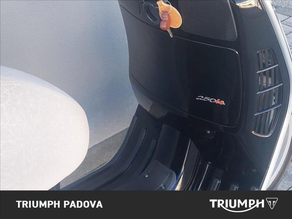 Vespa GTS 250 i.e. (4)