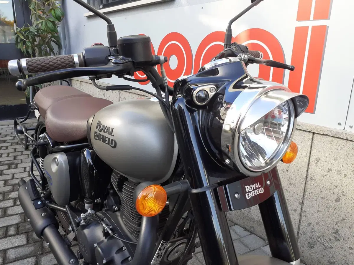 Royal Enfield Classic 350 (2021 - 26) (7)