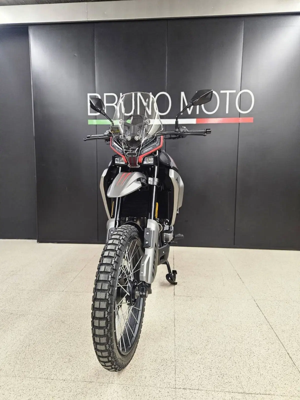 Moto Morini Allthrike 450 (2025 - 26) (3)