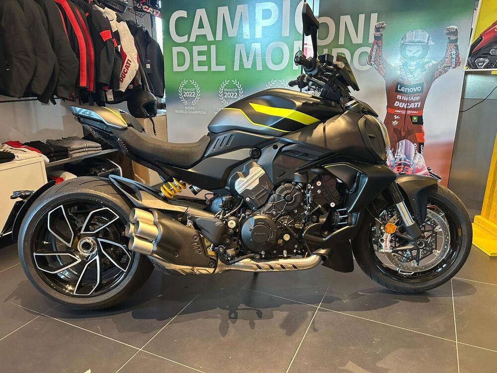 Ducati Diavel V4 (2023 - 25) (4)