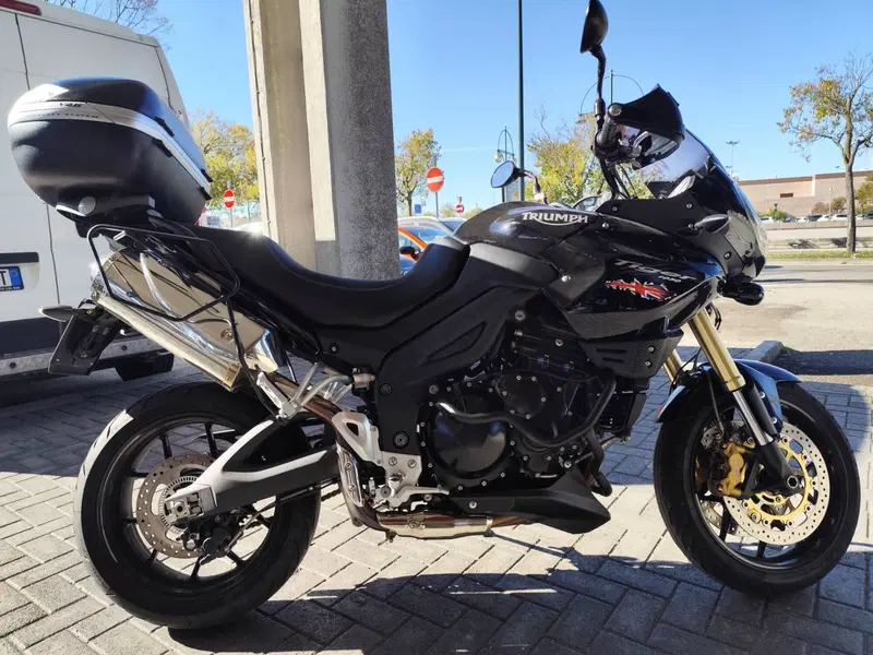 Triumph Tiger 1050 ABS (2006 - 12) (2)