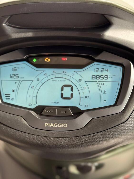 Piaggio Beverly 400 S ABS-ASR (2021 - 24) (3)