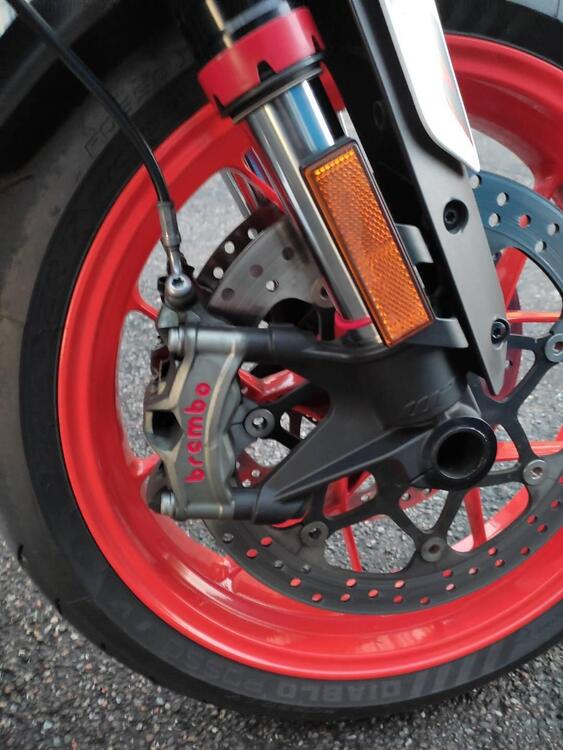 KTM 890 Duke R (2021) (3)