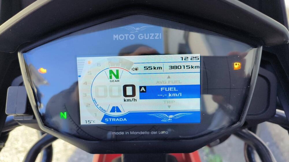 Moto Guzzi V85 TT Travel (2020) (5)