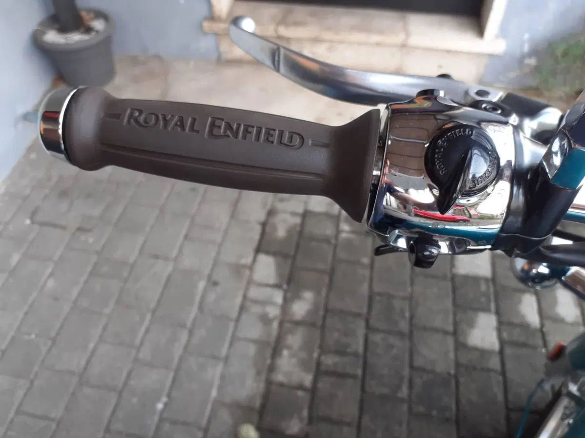Royal Enfield Classic 650 (2025 - 26) (18)