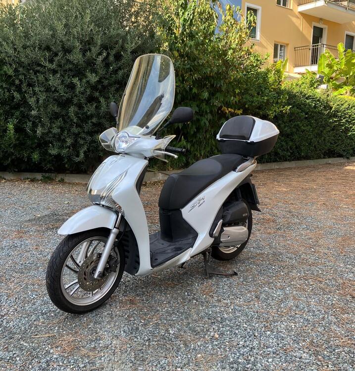 Honda SH 150 i ABS (2013 - 16) (2)