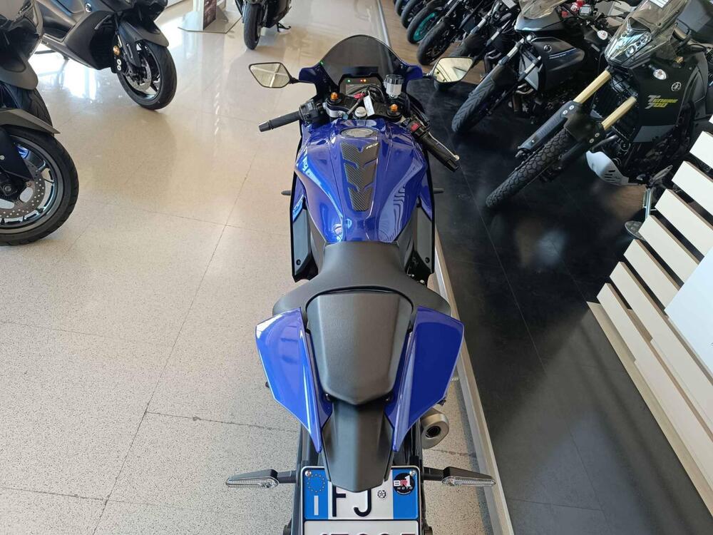 Yamaha YZF R7 (2021 - 25) (4)