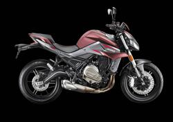 QJ Motor SRK 700 (2023 - 25) nuova