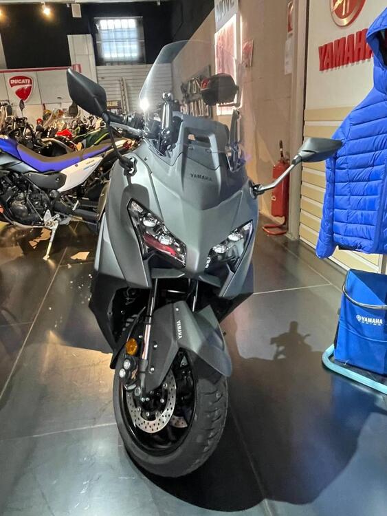 Yamaha T-Max 560 (2025) (2)