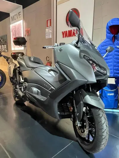 Yamaha T-Max 560 (2025 - 26) nuova