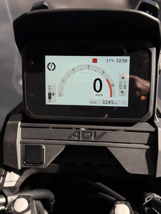 Honda ADV 350 Special Edition (2025) (4)