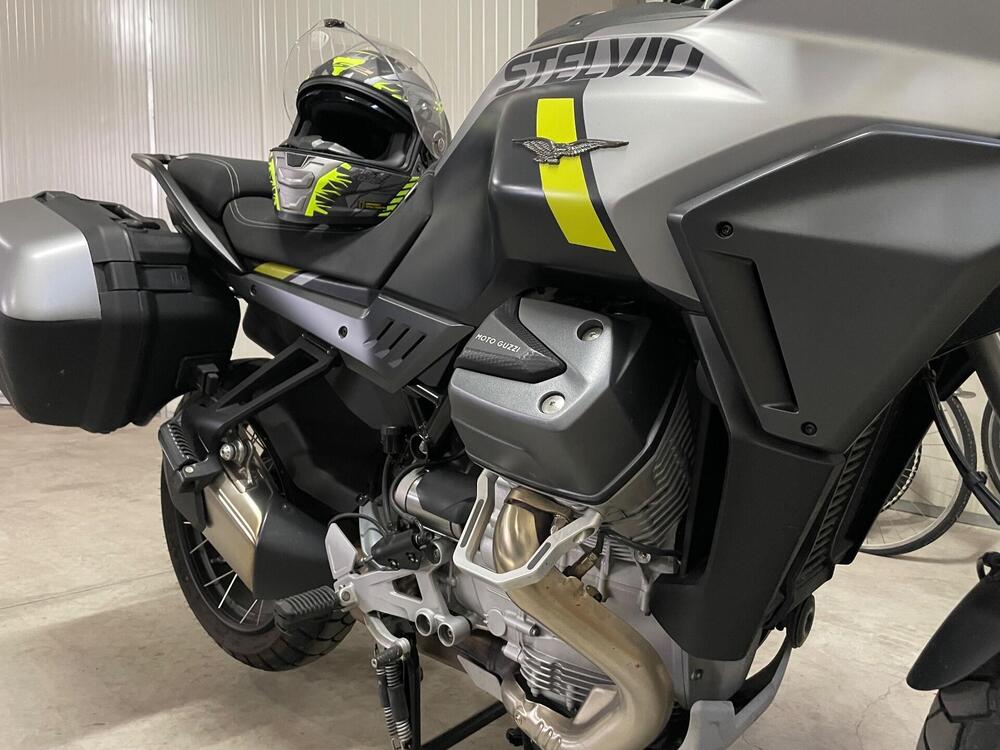 Moto Guzzi Stelvio PFF (2024 - 25) (3)
