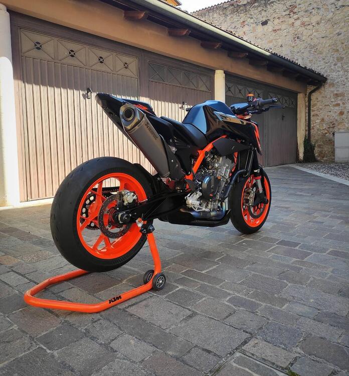 KTM 890 Duke R (2022 - 23) (4)