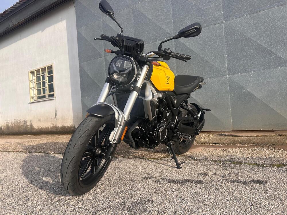 Voge Trofeo 350AC (2022 - 25)