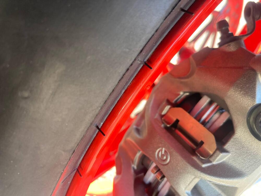 Aprilia RSV4 1100 (2021 - 24) (5)