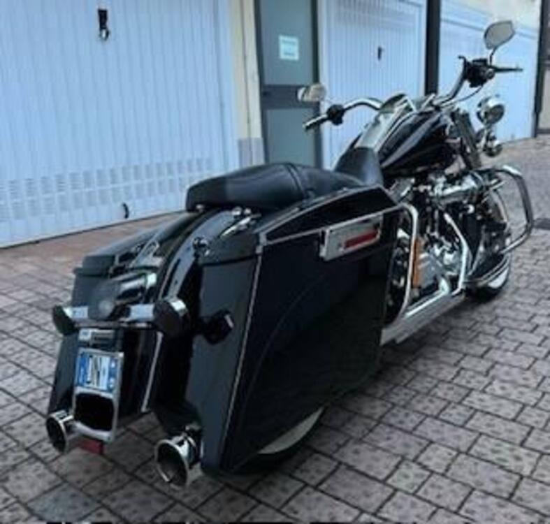 Harley-Davidson 1584 Road King Classic (2007 - 10) - FLHRC (2)