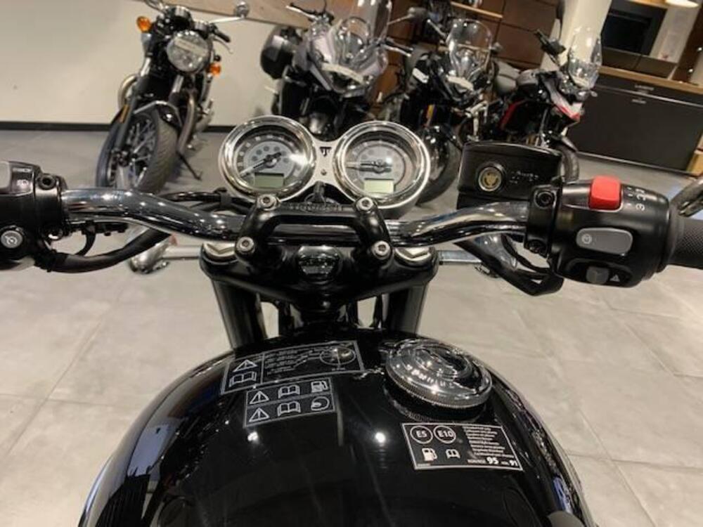 Triumph Bonneville T120 (2021 - 25) (4)