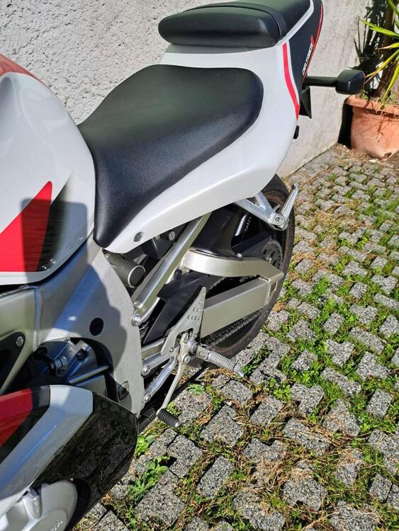 Yamaha YZF R6 (1999 - 00) (3)