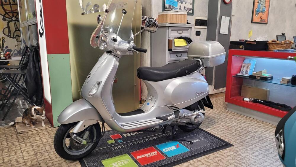 Vespa LX 150 (2005 - 11) (3)