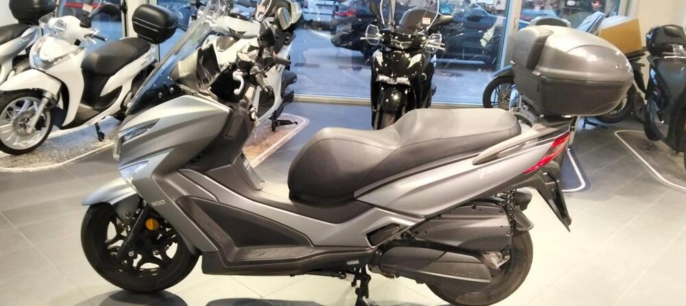 Kymco X-Town 300i ABS (2016 - 20) (2)