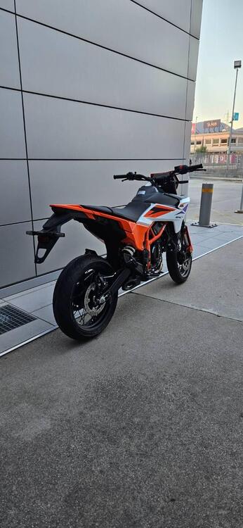 KTM 390 SMC R (2025 - 26) (2)