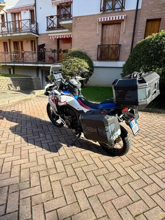 Honda Africa Twin CRF 1100L ES DCT (2024 - 25) (3)