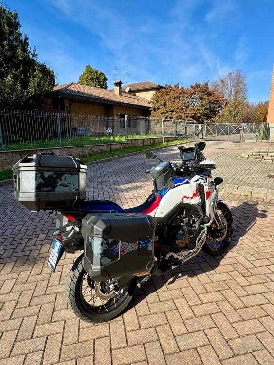 Honda Africa Twin CRF 1100L ES DCT (2024 - 25) (4)