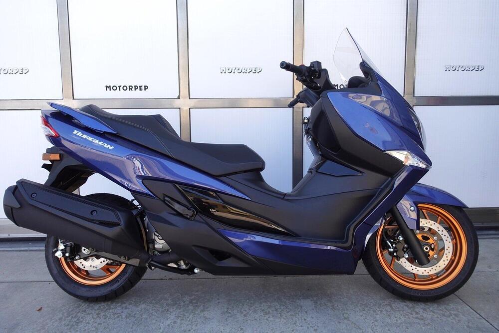 Suzuki Burgman 400 (2025) (3)