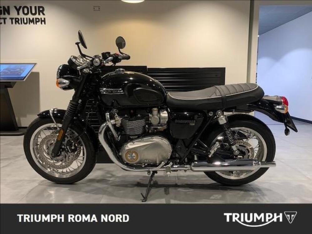 Triumph Bonneville T120 (2021 - 25) (2)