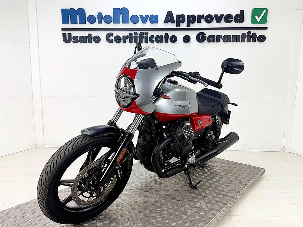 Moto Guzzi V7 Stone Corsa (2023 - 25)