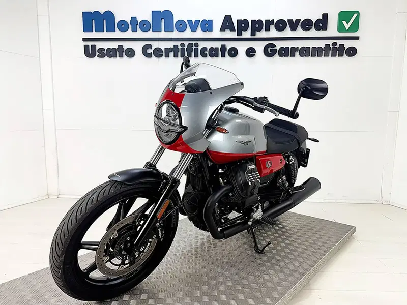 Moto Guzzi V7 Stone Corsa (2023 - 25) (3)