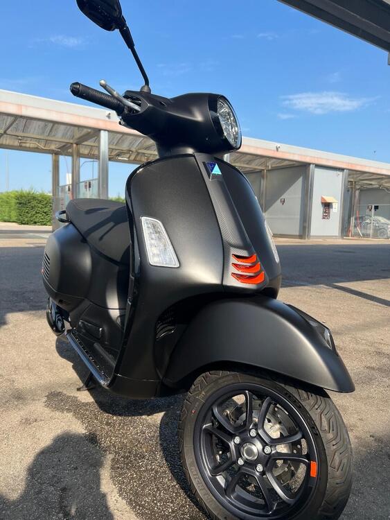 Vespa GTS 300 Super Sport (2023 - 24)