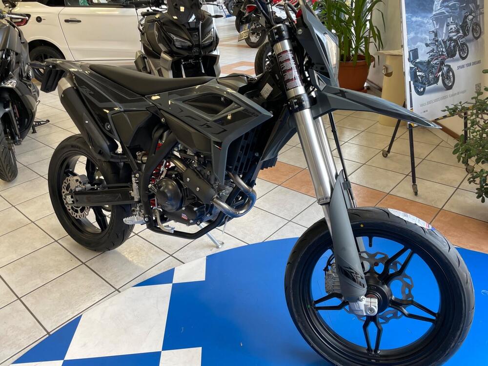 Betamotor RR 125 4T Motard T - X Special Edition (2025)